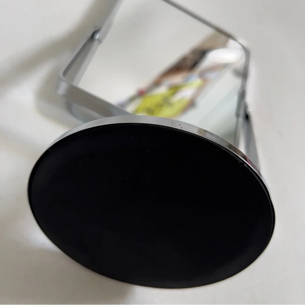 MIRRAL Chromatic Vanity Mirror
